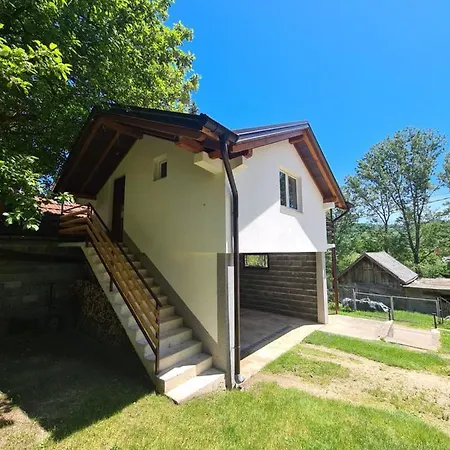 Prole Apartman Sipovo