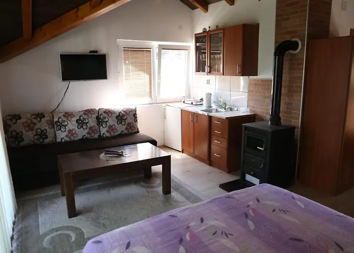 Prole Apartment Sipovo